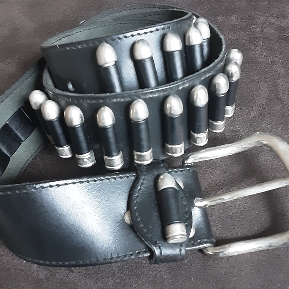 BLACK VINTAGE STUDDED LEATHER BULLET BELT - Picture 2 of 7